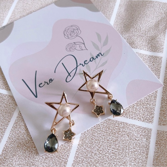 High-shine pink Pearl Star Earrings – 925 Silver Post, Crystal Teardrop. - Picture 1 of 9